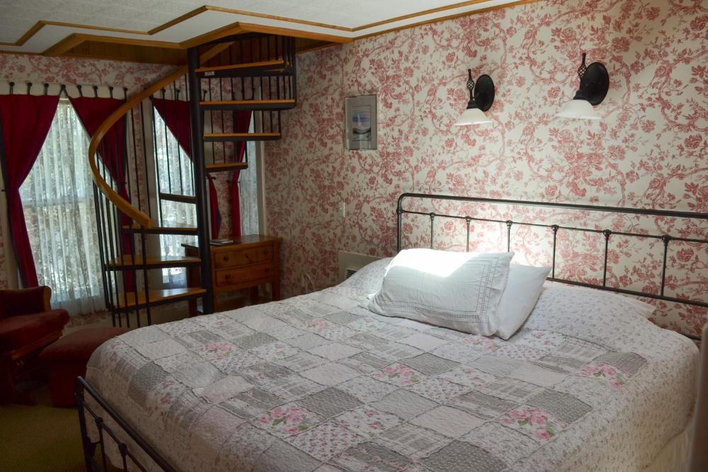 King Room interior